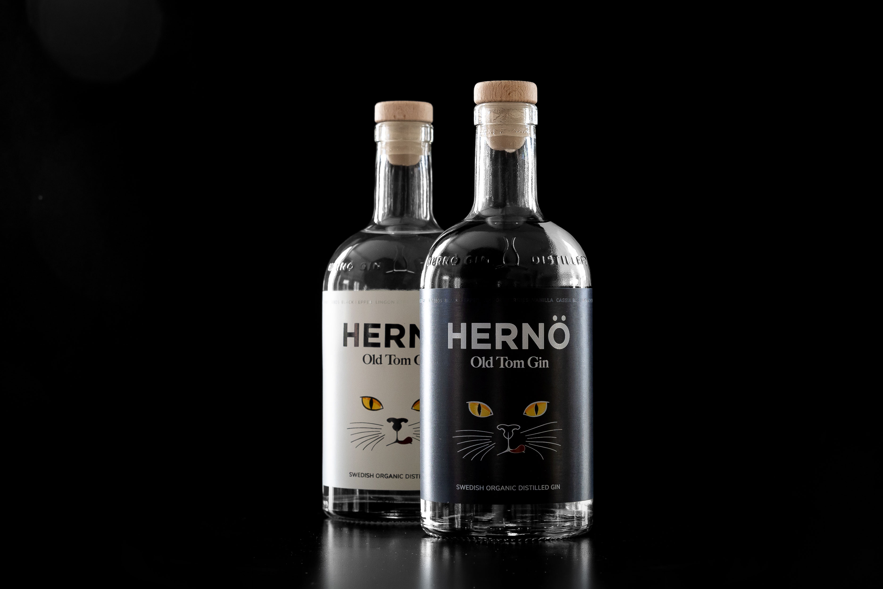 Hernö Old Tom Gin byter till svart katt i limiterad jubileumsutgåva